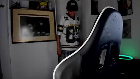 Snapshot of darkodark0 chatting on March 16, 2026, 10:58 pm Darko online show from March 16, 2026, 10:58 pm