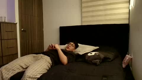 Snapshot of darkpleasuress chatting on March 10, 2026, 8:30 am darkpleasuress online show from March 10, 2026, 8:30 am