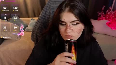 Snapshot of darksh1ne chatting on February 11, 2026, 8:14 pm Shine online show from February 11, 2026, 8:14 pm