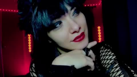 roseredgoddess online show from January 7, 2026, 4:26 am