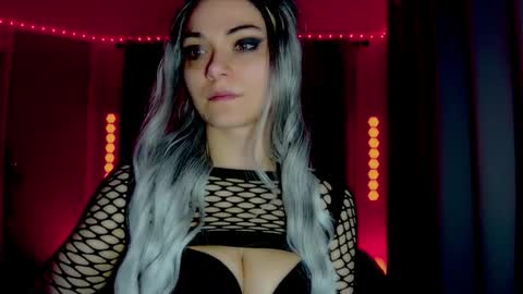 Snapshot of darkskullmistress chatting on April 22, 2026, 2:36 am roseredgoddess online show from April 22, 2026, 2:36 am