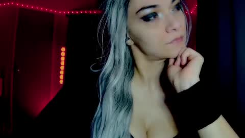 Snapshot of darkskullmistress chatting on June 7, 2026, 2:48 am roseredgoddess online show from June 7, 2026, 2:48 am
