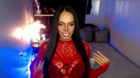 Snapshot of darksoul_mistress chatting on June 7, 2026, 11:25 am HAPPY BIRTHDAY MISTRESS MADRIANA online show from June 7, 2026, 11:25 am