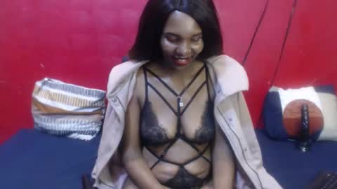 Darksultryxx30 online show from June 5, 2026, 3:13 am