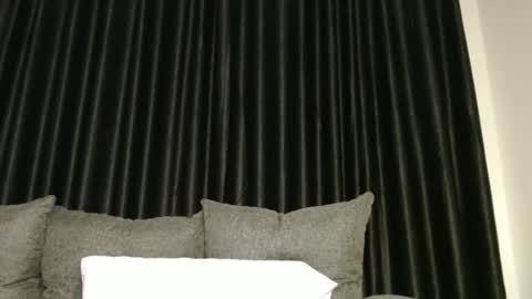 darktanqueen online show from February 4, 2026, 3:56 am