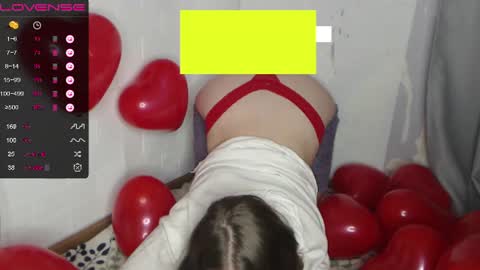 Snapshot of darling_tony18 chatting on August 5, 2026, 5:27 pm darling_tony18 online show from August 5, 2026, 5:27 pm
