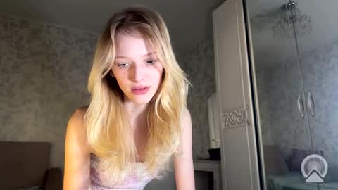 Snapshot of darlingdarinka chatting on September 8, 2025, 3:00 pm D online show from September 8, 2025, 3:00 pm