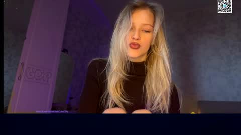 Snapshot of darlingdarinka chatting on September 30, 2025, 4:28 am D online show from September 30, 2025, 4:28 am