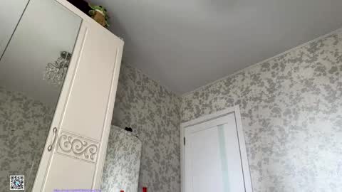 Snapshot of darlingdarinka chatting on October 18, 2025, 8:59 am D online show from October 18, 2025, 8:59 am