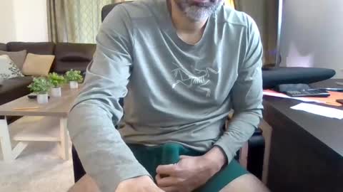 darryl43321 online show from December 12, 2024, 5:26 pm