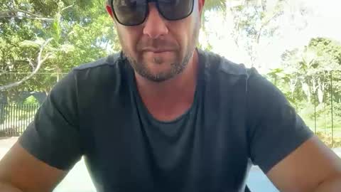 dartanian0001 online show from October 22, 2025, 4:35 am