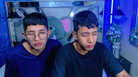 darwinandbrayan online show from December 18, 2025, 3:12 am