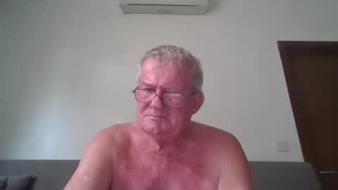 darwincock online show from April 17, 2026, 3:20 am