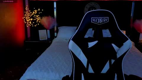 Snapshot of daryana_gray chatting on June 1, 2026, 6:15 am daryana_gray online show from June 1, 2026, 6:15 am
