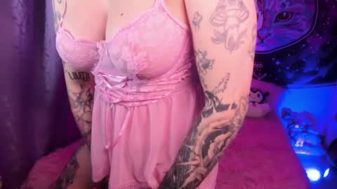 Snapshot of daryimiau chatting on December 22, 2024, 9:33 am daryimiau online show from December 22, 2024, 9:33 am