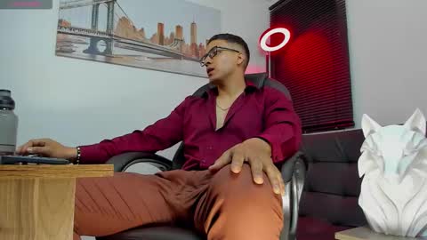 Dash online show from September 15, 2025, 11:32 am