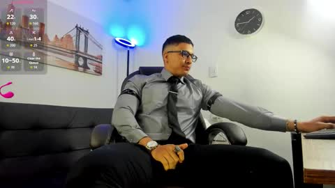 Dash online show from October 3, 2025, 12:57 pm