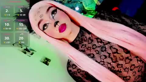 Natalia online show from June 19, 2026, 4:06 am