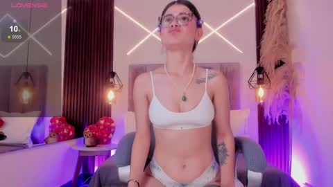 Snapshot of dasha_rodriguez chatting on June 1, 2026, 2:30 pm dasha_rodriguez online show from June 1, 2026, 2:30 pm