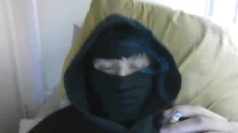 datoyboxxx online show from April 27, 2026, 1:42 pm