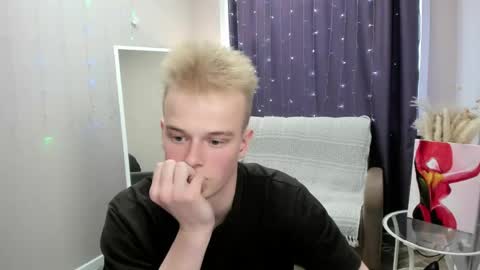 Snapshot of dattouz chatting on April 18, 2026, 6:39 am Jossif online show from April 18, 2026, 6:39 am
