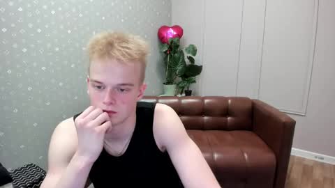 Snapshot of dattouz chatting on May 5, 2026, 7:27 am Jossif online show from May 5, 2026, 7:27 am