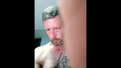 Snapshot of dave3891 chatting on May 18, 2026, 4:29 am dave3891 online show from May 18, 2026, 4:29 am