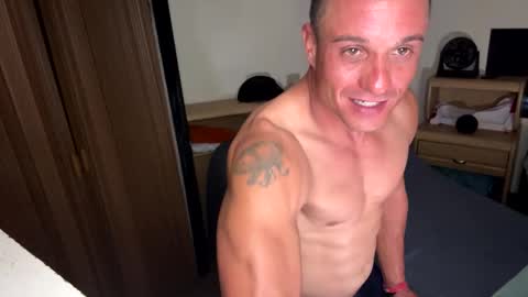 Snapshot of dave875126 chatting on May 15, 2026, 10:50 pm dave875126 online show from May 15, 2026, 10:50 pm