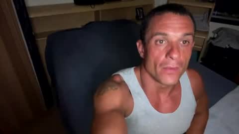 Snapshot of dave875126 chatting on August 2, 2026, 11:14 pm dave875126 online show from August 2, 2026, 11:14 pm