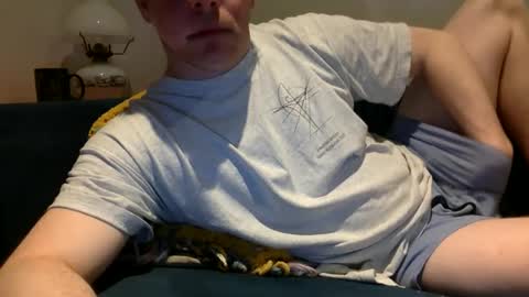 Snapshot of daveb709709709 chatting on April 22, 2026, 1:52 am daveb709709709 online show from April 22, 2026, 1:52 am