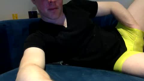 Snapshot of daveb709709709 chatting on May 15, 2026, 2:40 am daveb709709709 online show from May 15, 2026, 2:40 am