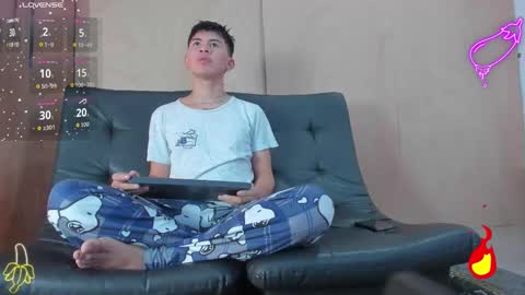 daveel_hot online show from October 13, 2025, 1:33 pm