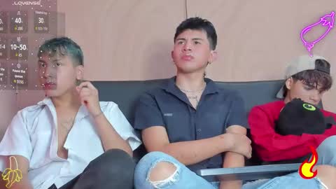 daveel_hot online show from October 15, 2025, 1:11 pm