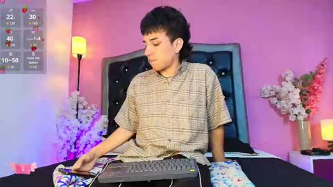 Snapshot of davel_svetla chatting on November 15, 2025, 1:29 pm davel_svetla online show from November 15, 2025, 1:29 pm