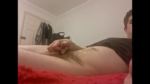 Snapshot of daveycumplaywithme chatting on October 31, 2025, 2:01 am daveycumplaywithme online show from October 31, 2025, 2:01 am