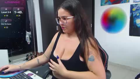 daviana online show from December 18, 2024, 7:52 pm