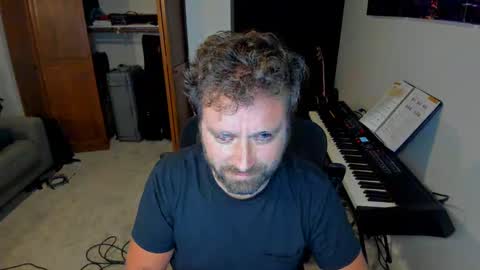 david20884 online show from September 12, 2025, 6:13 am