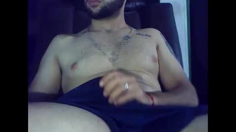 Snapshot of david23vergota chatting on April 24, 2026, 3:31 am david23vergota online show from April 24, 2026, 3:31 am