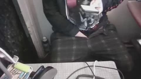 Davey Moor online show from November 14, 2025, 6:23 am