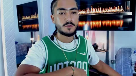 Snapshot of david_johnson372 chatting on June 30, 2026, 12:22 am Hey im David that loves to explore and speak their fantasies. Very open talktative and nice. Feel free to chat with me online show from June 30, 2026, 12:22 am