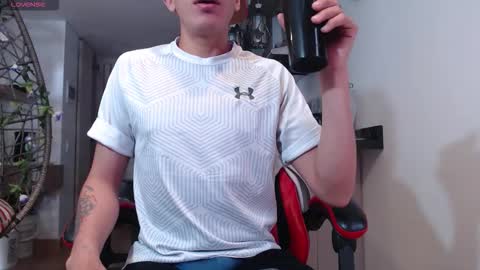 Snapshot of david_savage_ chatting on October 11, 2025, 3:54 pm david online show from October 11, 2025, 3:54 pm