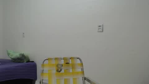 Snapshot of david_smit_ chatting on May 6, 2026, 2:11 pm david smit online show from May 6, 2026, 2:11 pm