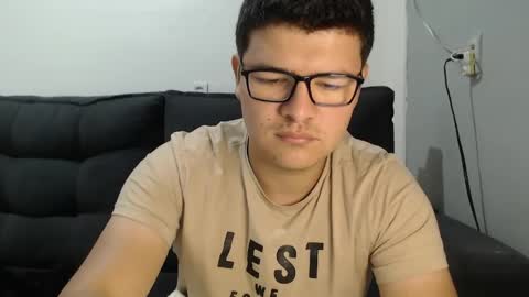 Snapshot of david_smit_ chatting on May 11, 2026, 3:29 pm david smit online show from May 11, 2026, 3:29 pm