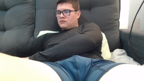 Snapshot of david_smit_ chatting on June 11, 2026, 12:54 am david smit online show from June 11, 2026, 12:54 am