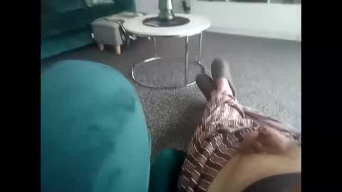 Snapshot of davidf75 chatting on October 9, 2025, 8:01 am davidf75 online show from October 9, 2025, 8:01 am