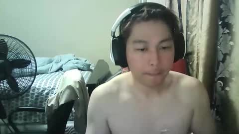 Snapshot of davidisbleh chatting on November 23, 2025, 8:03 am davidisbleh online show from November 23, 2025, 8:03 am