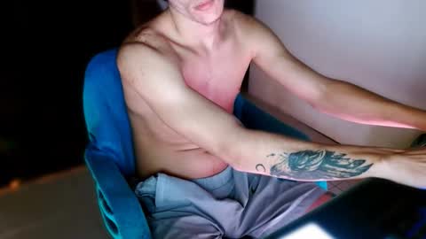 davidsalazar33 online show from November 1, 2025, 5:42 am