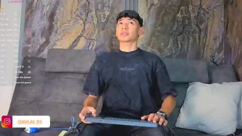 David online show from April 18, 2026, 8:09 pm