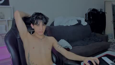 davis online show from December 1, 2024, 10:53 pm