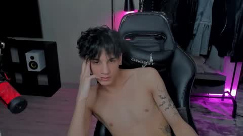 davis online show from February 16, 2025, 8:11 pm